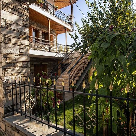 Georgia'S Guesthouse カストリア エクステリア 写真