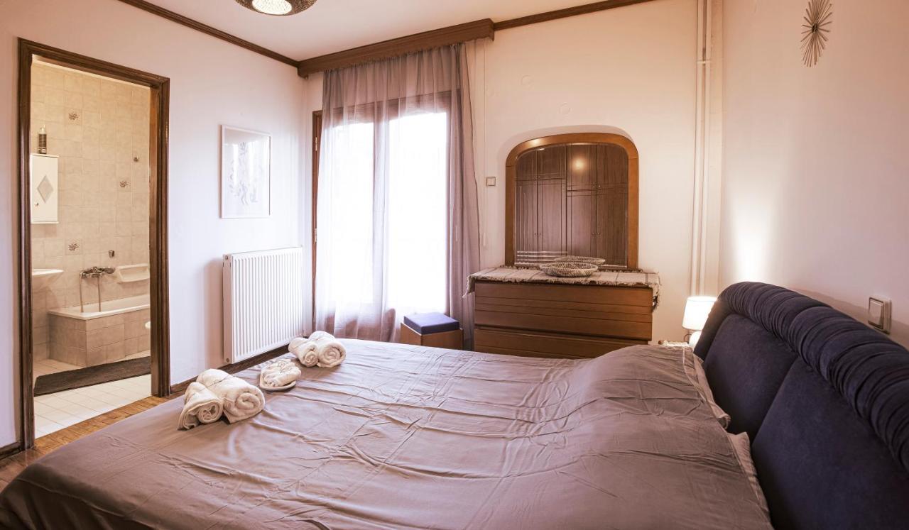 Georgia'S Guesthouse カストリア エクステリア 写真